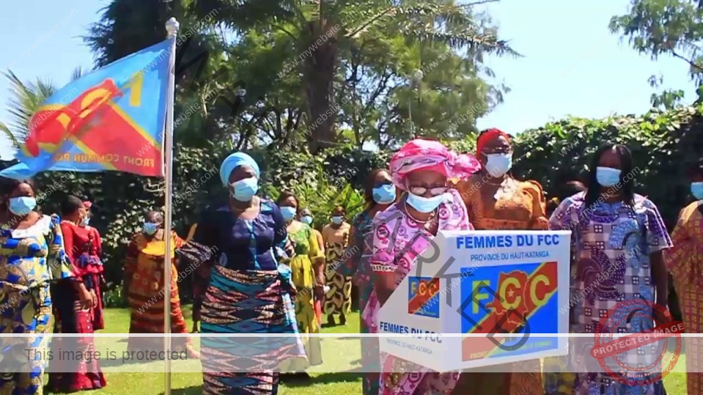 Des femmes du FCC Haut-Katanga réunis mardi.