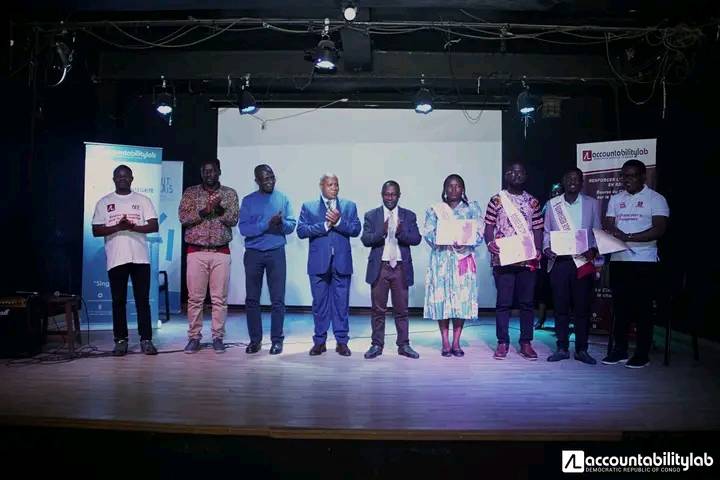 bukavu-projection-de-3-films-des-boursiers-de-accountability-film-fellowship-du-projet-arts4change-et-remise-des-certificats