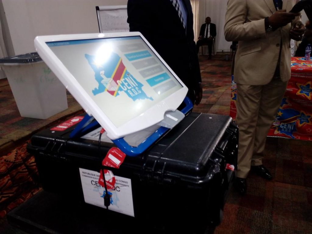 point - de - vue - post électorales femme-suppression -UDPS-élections-Ceni Machine à voter, fichier électoral - l'opposition - ses - actions -
