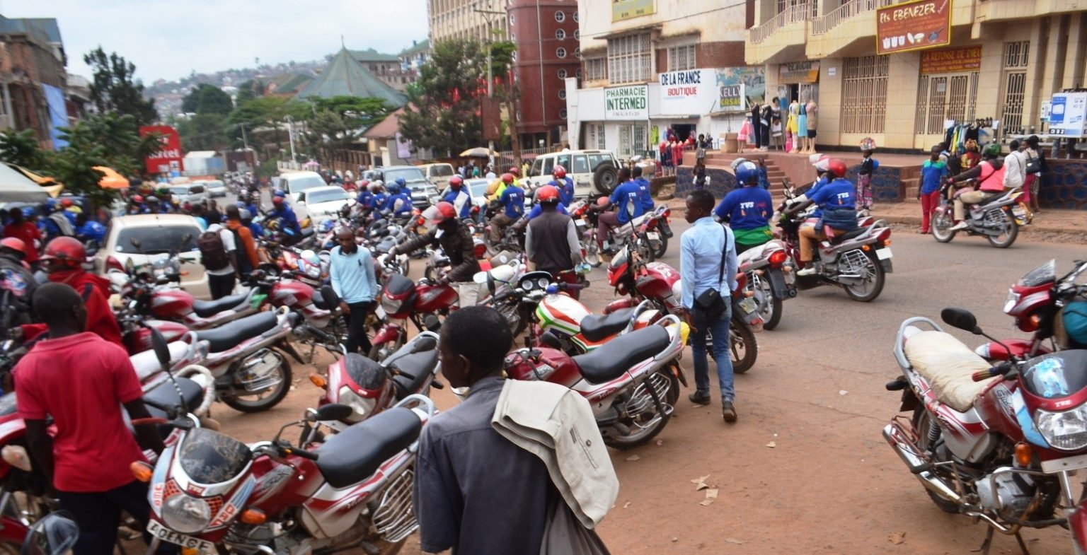 motards - nyawera - circulation motos - Bukavu