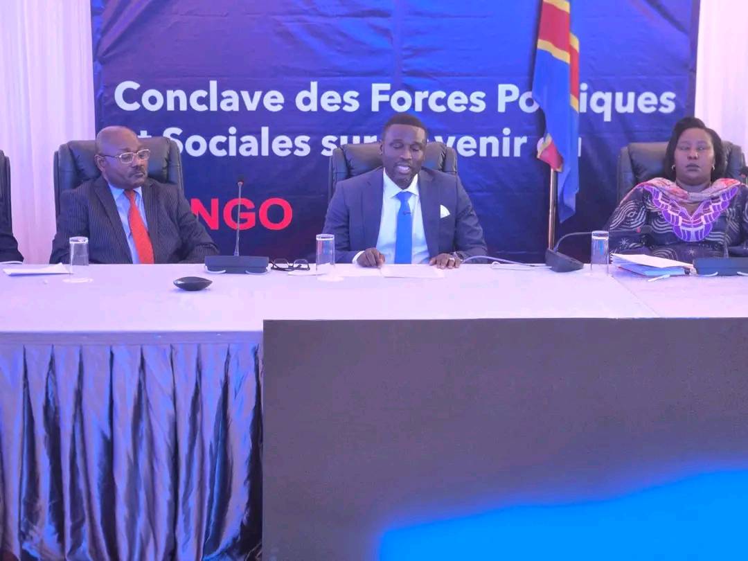 À Nairobi, des leaders politiques et sociaux congolais rejettent la condamnation à mort de Joseph Kabila et créent le “Mouvement Sauvons la RDC”