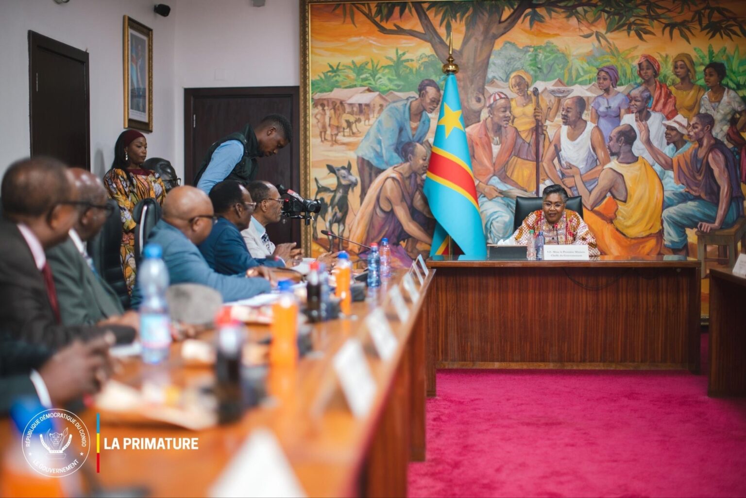 Judith Suminwa Tuluka échange avec les Professeurs Émérites