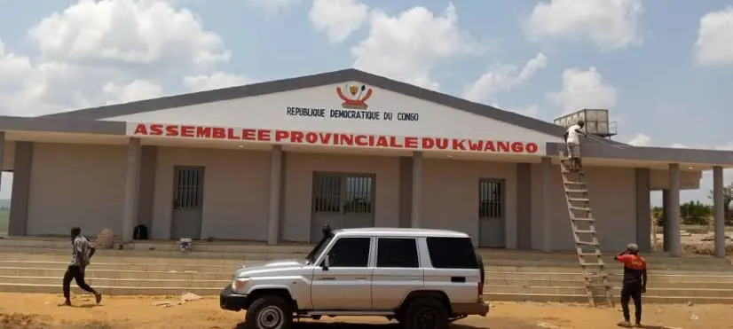 Kwango : Huit mois sans salaire, les agents de l’Assemblée provinciale exigent une intervention urgente de Kinshasa Assemblée provinciale du Kwango