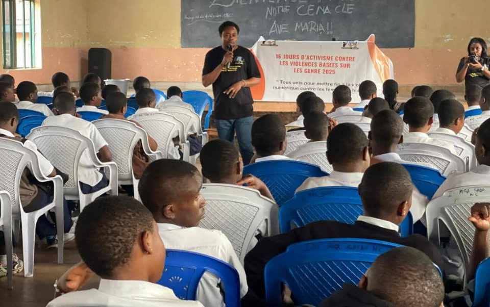 Bukavu : des élèves appelés à s’impliquer dans la lutte contre les violences numériques faites aux femmes et aux filles Collectif Simama Congo ASBL (COSIC)