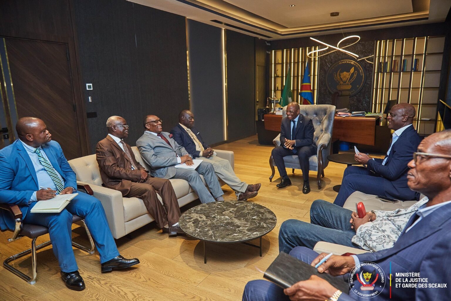 Le ministre de la justice reçoit une délégation du collectif des avocats de la république.