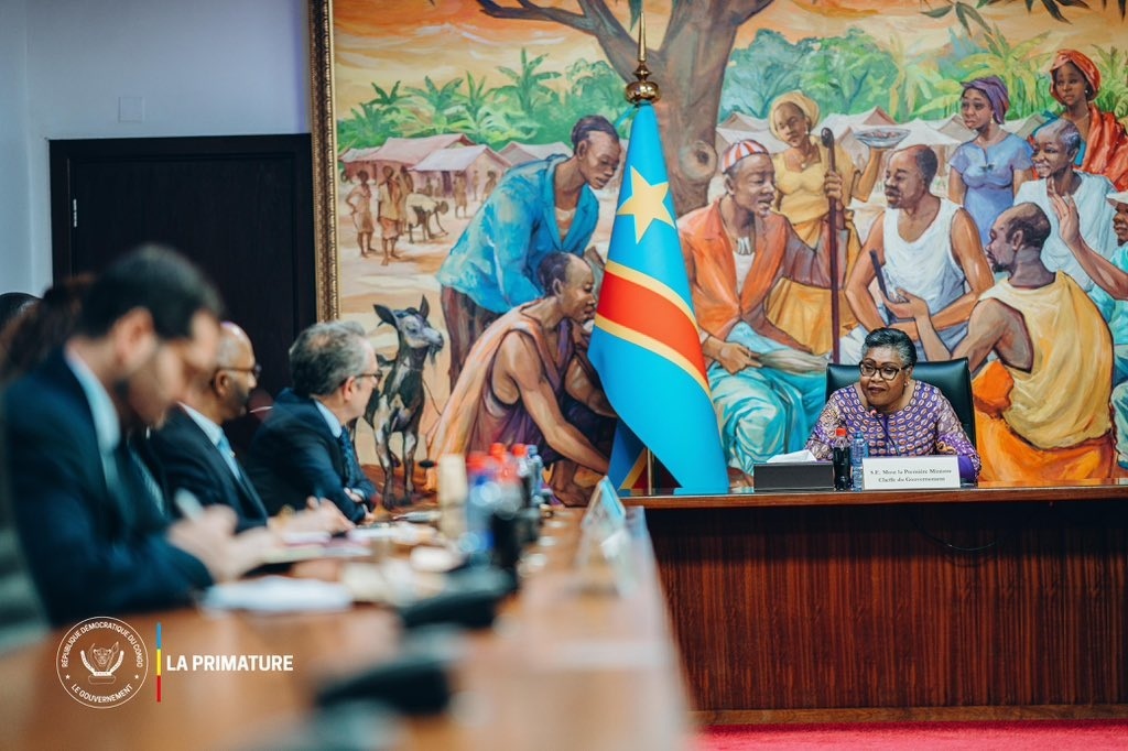 Crise dans l’Est de la RDC : Judith Suminwa échange avec l’Union européenne sur le renforcement de l’assistance humanitaire Judith Suminwa échange avec l’Union européenne sur le renforcement de l’assistance humanitaire