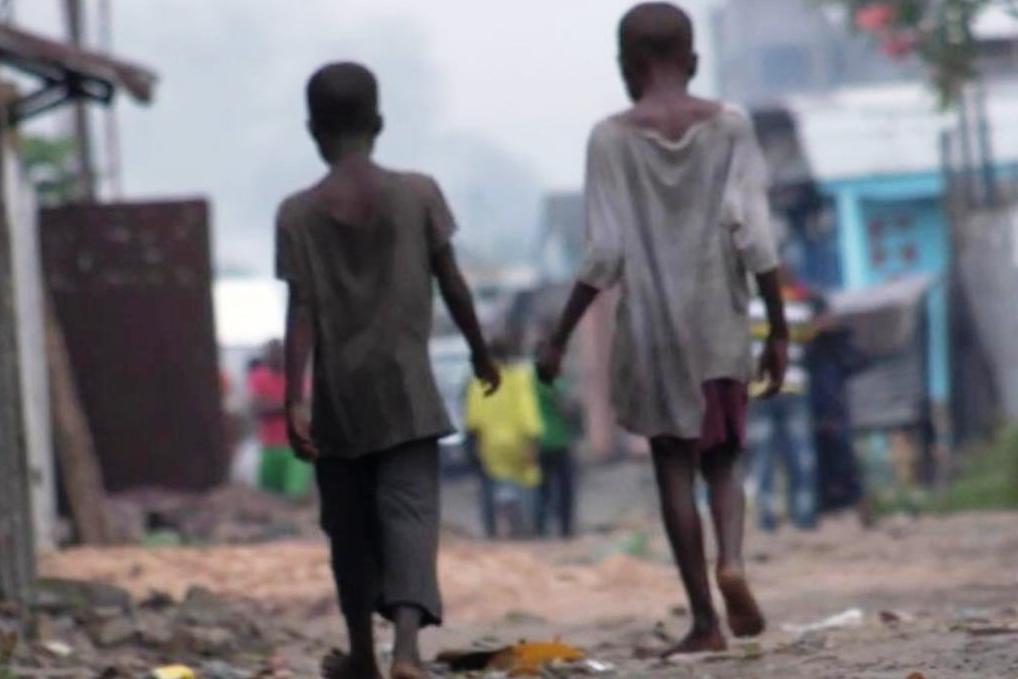 Nord-Kivu : le cri d’alarme de Prince, 10 ans, victime silencieuse du conflit à Goma enfant de la rue