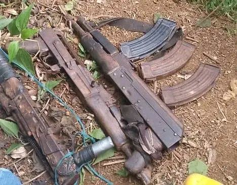 Kamituga : Trois armes de type AK-47 découvertes au quartier Ratch AK-47 à Kamituga
