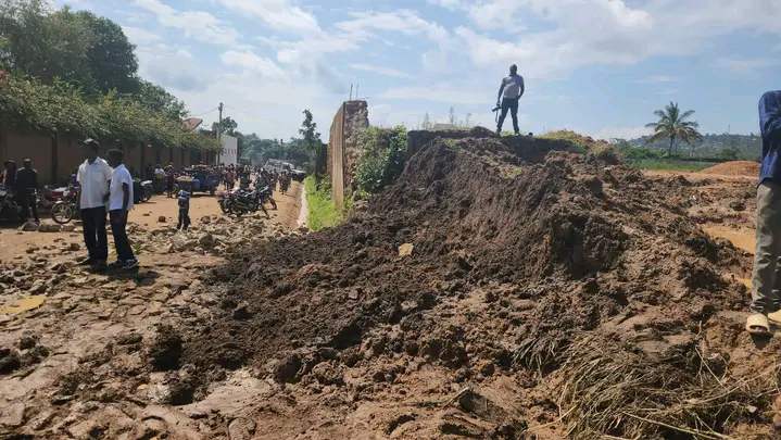 Beni : deux élèves meurent après l’effondrement d’un mur du stade du 15 Octobre effondrement d’un mur du stade à Beni